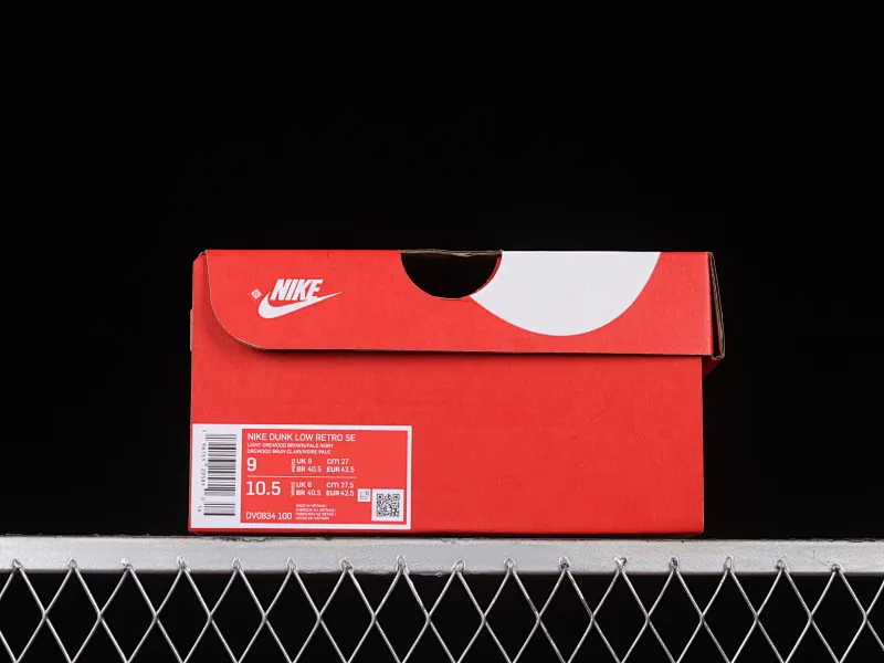 All Categories Nk SB Dunk Series Nk SB Dunk Low Low-top sneakers C version Nk Dunk Low Retro "Light Orewood Brown" Bugs Bunny off-white SB low-top casual sneakers DV0834-100